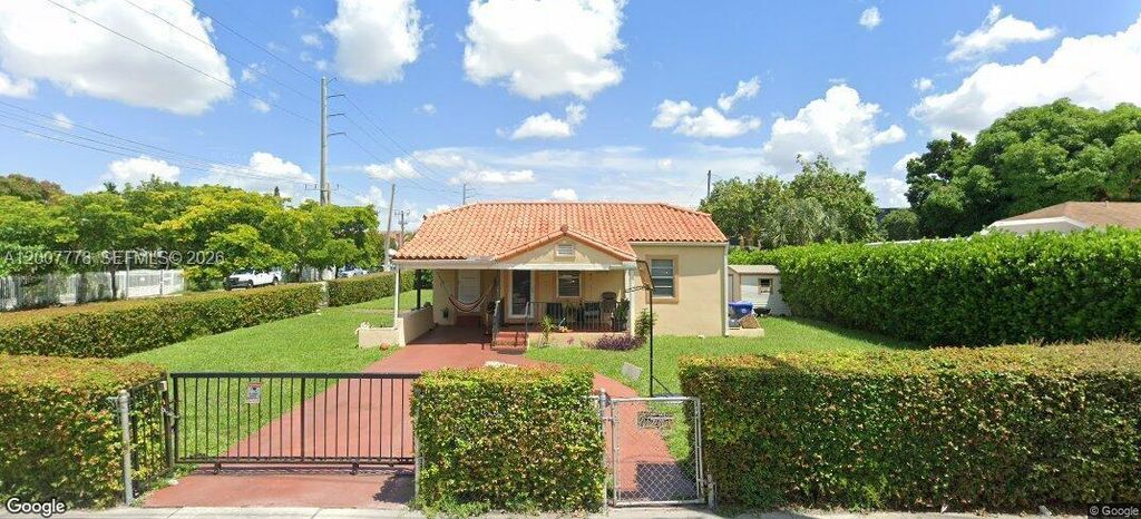 4289 NW 5th St, Miami, FL 33126