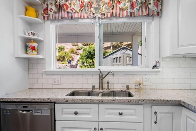 1855 Corte Segundo, Oceanside, CA 92056