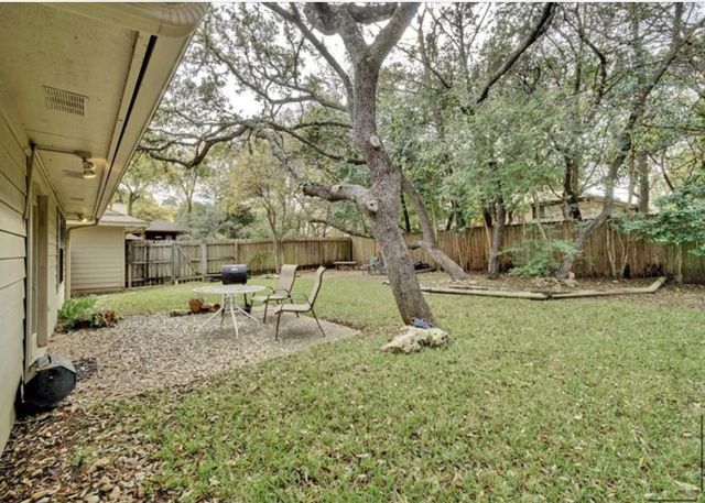 9518 Topridge DR 17, Austin, TX 78750