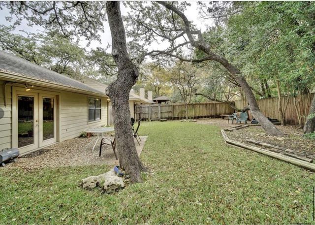 9518 Topridge DR 17, Austin, TX 78750