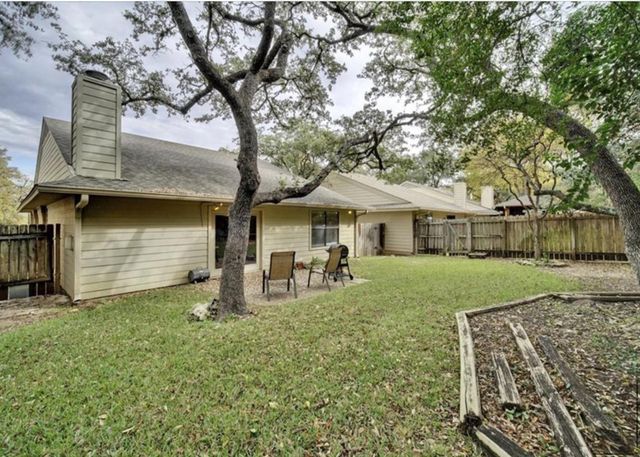 9518 Topridge DR 17, Austin, TX 78750