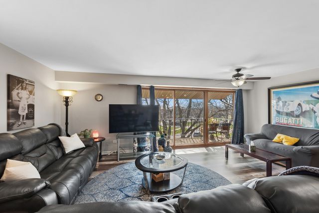 9906 Shady Lane 3SW, Orland Park, IL 60462