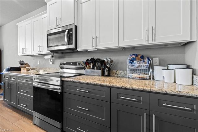 1233 NW 18th ST, Cape Coral, FL 33993
