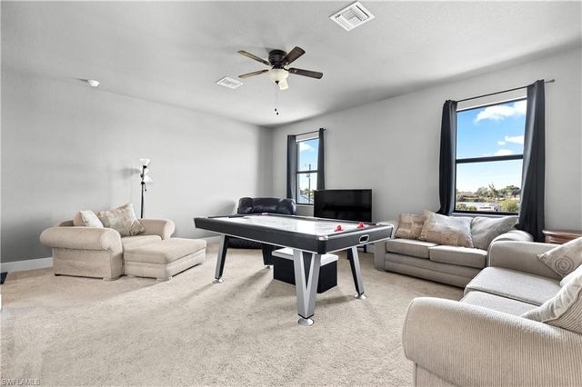 1233 NW 18th ST, Cape Coral, FL 33993