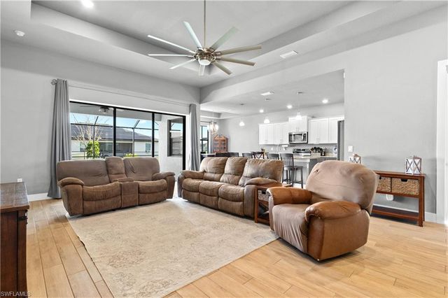 1233 NW 18th ST, Cape Coral, FL 33993