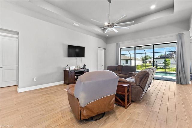 1233 NW 18th ST, Cape Coral, FL 33993