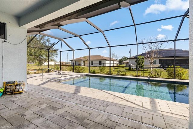 1233 NW 18th ST, Cape Coral, FL 33993