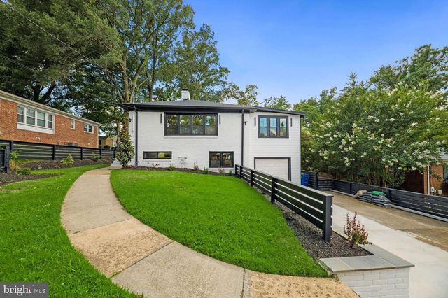 2813 JAMES DR, Alexandria, VA 22303