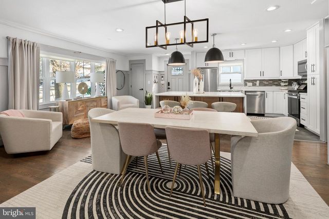 2813 JAMES DR, Alexandria, VA 22303