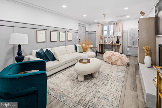 2813 JAMES DR, Alexandria, VA 22303