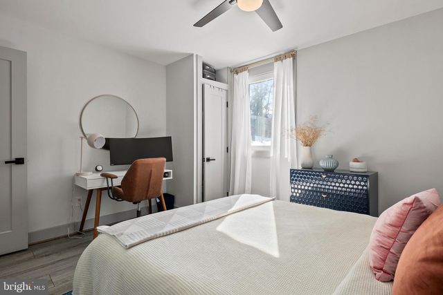 2813 JAMES DR, Alexandria, VA 22303