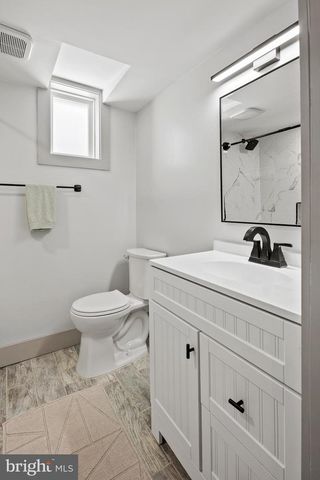 2813 JAMES DR, Alexandria, VA 22303