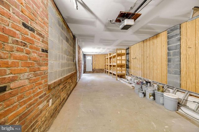 2813 JAMES DR, Alexandria, VA 22303