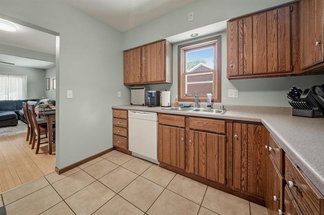 1711 Hayden Avenue, Altoona, WI 54720