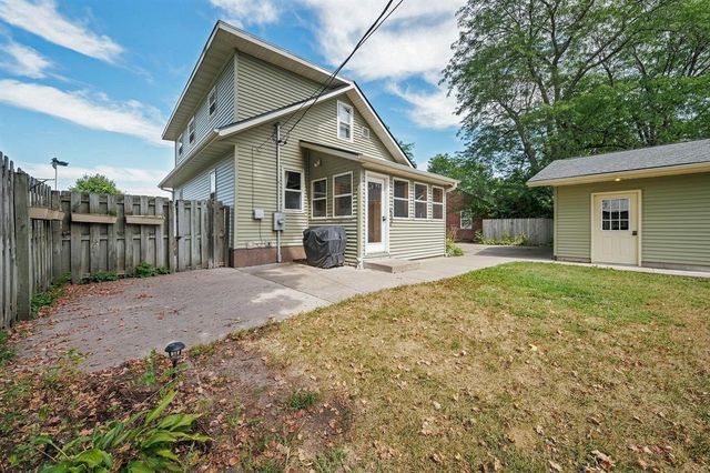 1711 Hayden Avenue, Altoona, WI 54720