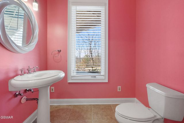 3467 Caywood Road, Dandridge, TN 37725