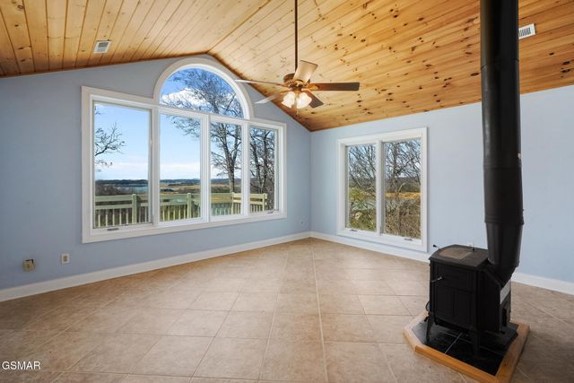 3467 Caywood Road, Dandridge, TN 37725