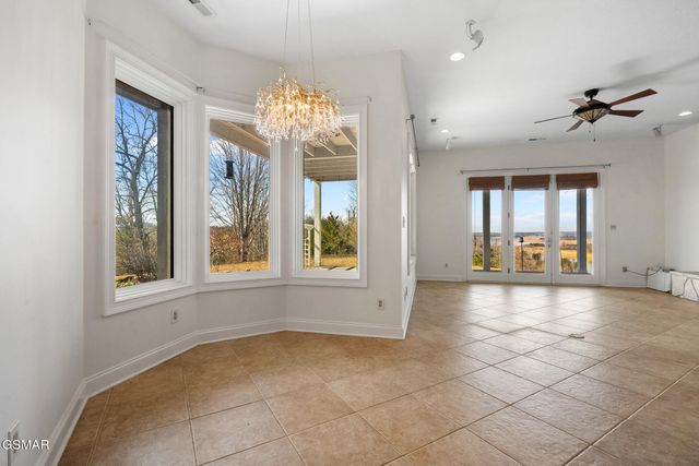 3467 Caywood Road, Dandridge, TN 37725