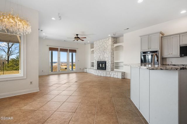 3467 Caywood Road, Dandridge, TN 37725