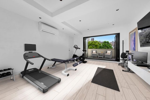 141 W 95TH Street, New York City, NY 10025