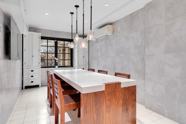 141 W 95TH Street, New York City, NY 10025