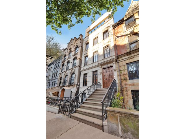 141 W 95TH Street, New York City, NY 10025