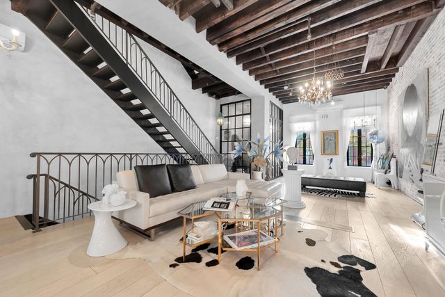 141 W 95TH Street, New York City, NY 10025