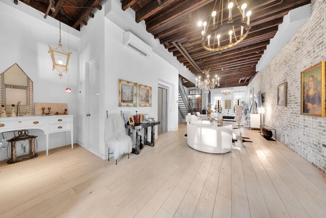 141 W 95TH Street, New York City, NY 10025