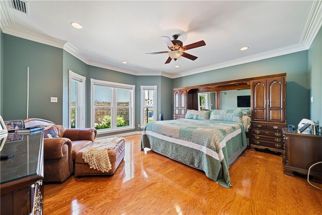 6233 Bourbonais Dr, Corpus Christi, TX 78414