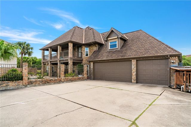 6233 Bourbonais Dr, Corpus Christi, TX 78414