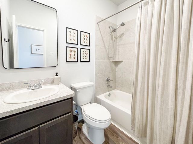 1115 Brahma Circle, East Bernard, TX 77435