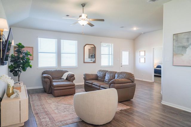 1115 Brahma Circle, East Bernard, TX 77435