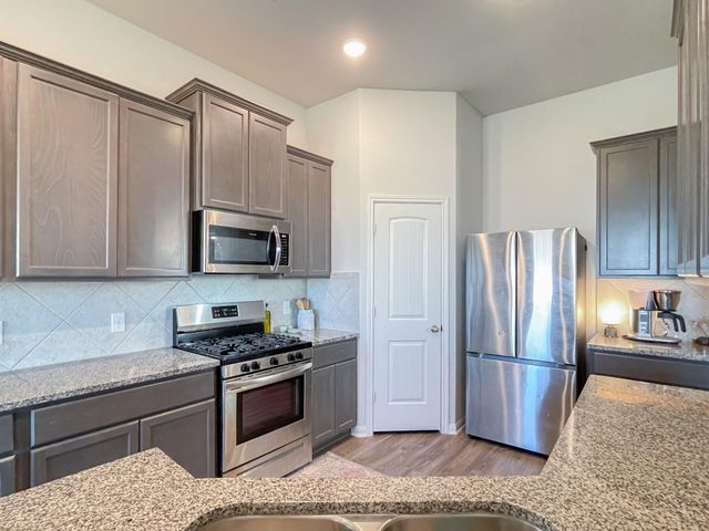 1115 Brahma Circle, East Bernard, TX 77435