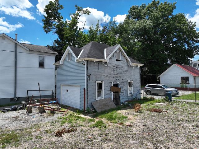 303 Loucks Ave, Scottdale, PA 15683
