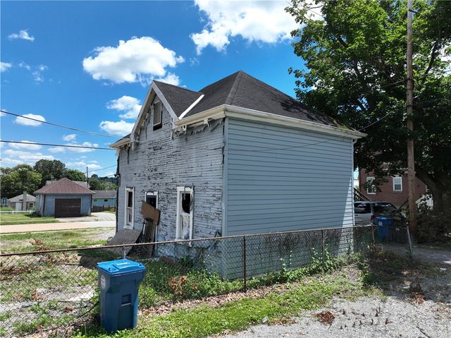 303 Loucks Ave, Scottdale, PA 15683