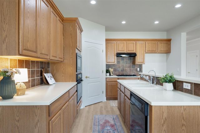 311 Rio Grande LOOP, Georgetown, TX 78628