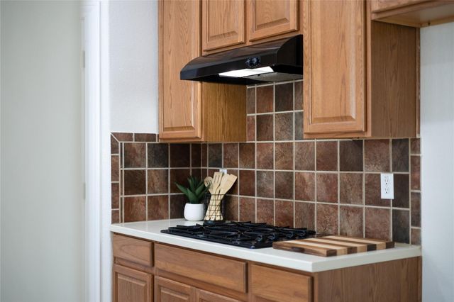 311 Rio Grande LOOP, Georgetown, TX 78628