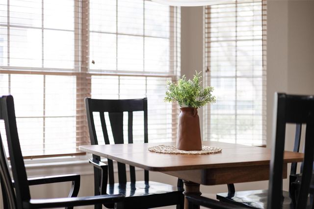 311 Rio Grande LOOP, Georgetown, TX 78628