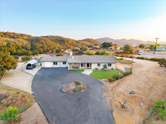 27697 Sunset Vista Lane, Valley Center, CA 92082