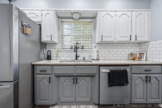 2006 Yorktown Court, Ardmore, OK 73401