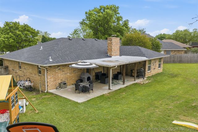 2006 Yorktown Court, Ardmore, OK 73401