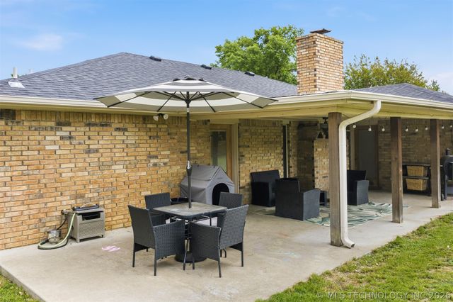 2006 Yorktown Court, Ardmore, OK 73401