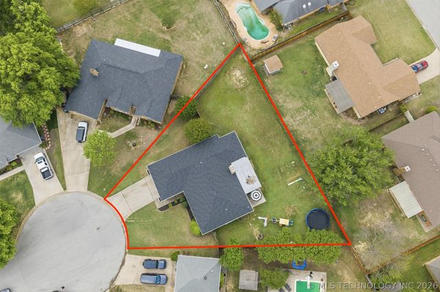 2006 Yorktown Court, Ardmore, OK 73401