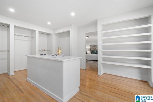 4909 BRANDYWOOD DRIVE, Mountain Brook, AL 35223