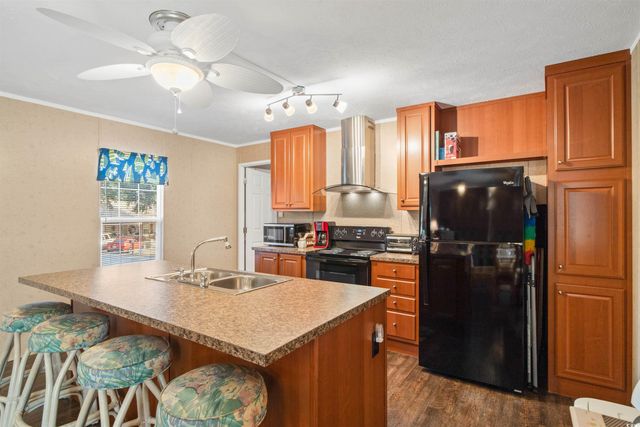 2429 Park St., North Myrtle Beach, SC 29582