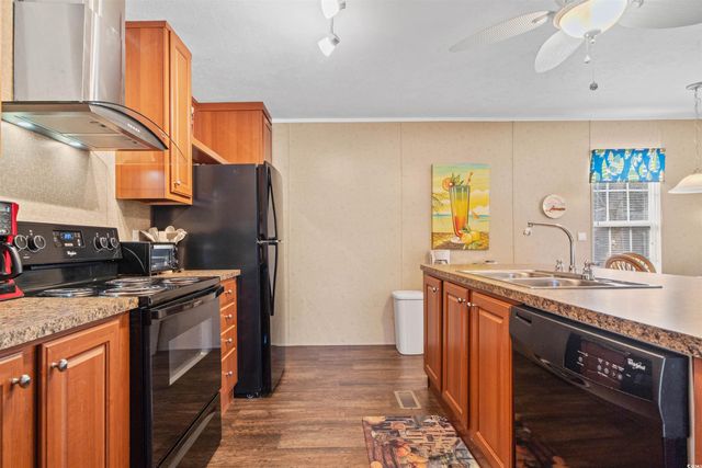 2429 Park St., North Myrtle Beach, SC 29582