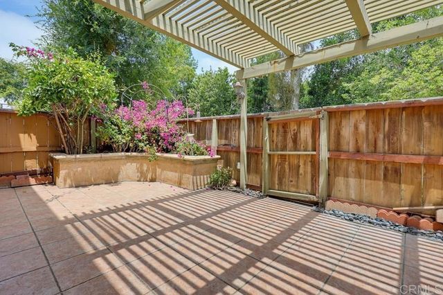 10740 Caminito Bravura, San Diego, CA 92108