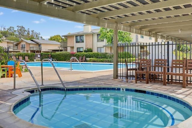 10740 Caminito Bravura, San Diego, CA 92108