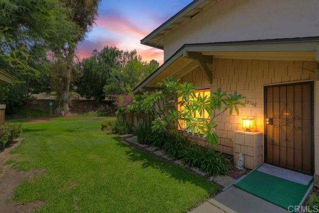 10740 Caminito Bravura, San Diego, CA 92108
