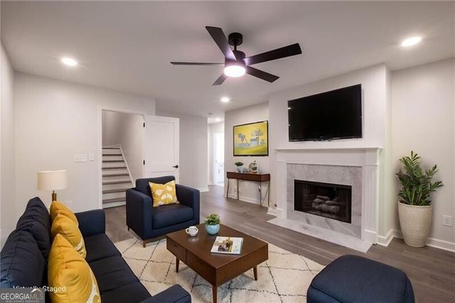 3798 Ashford Lake Court NE, Brookhaven, GA 30319